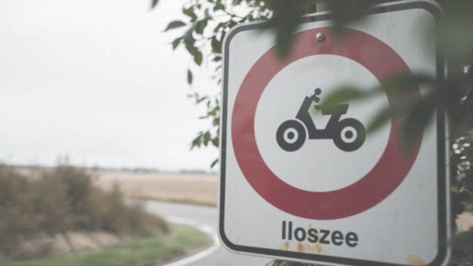 Kto może kierować motorowerem?